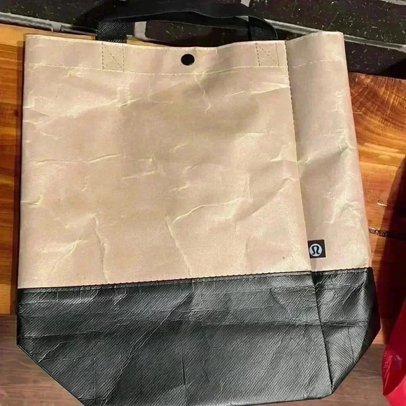 Lululemon Reusable Shopping Bags - Picture 2 of 10